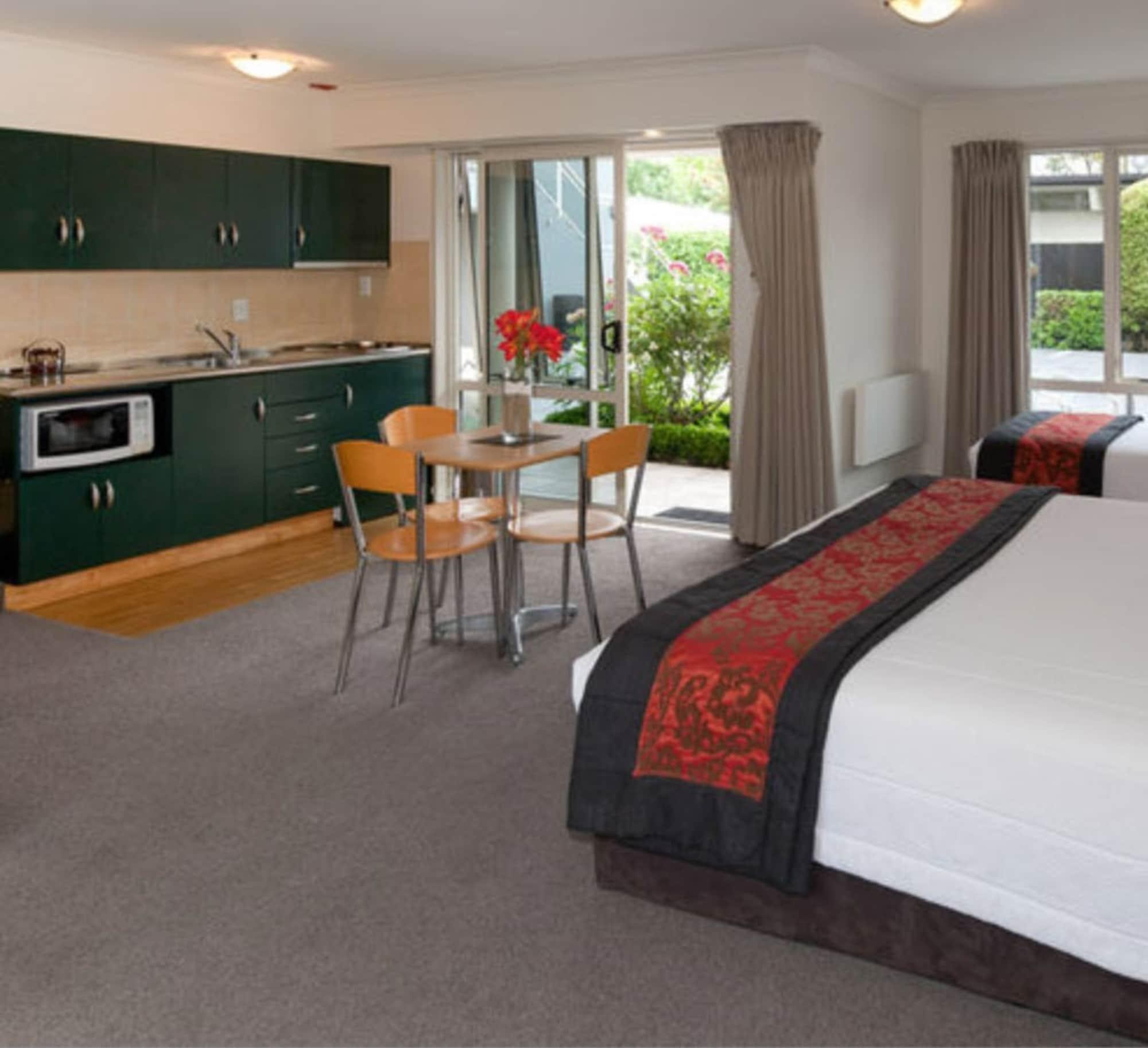 Colombo In The City Christchurch Eksteriør billede A studio apartment