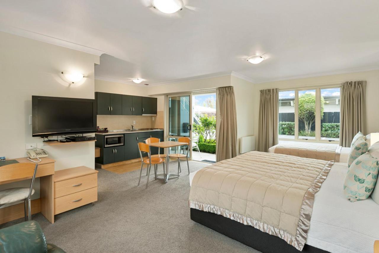 Colombo In The City Christchurch Eksteriør billede A studio apartment in New Zealand